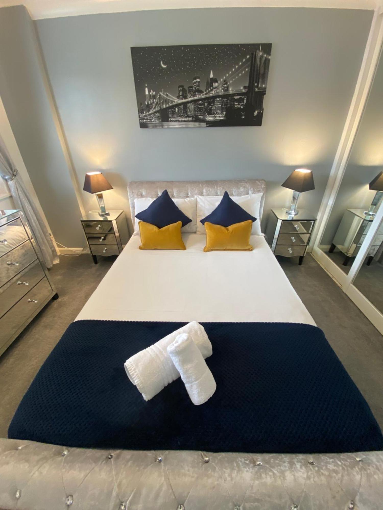 The Brook House - Spacious 3 Bed Home From Home In Burton Extérieur photo