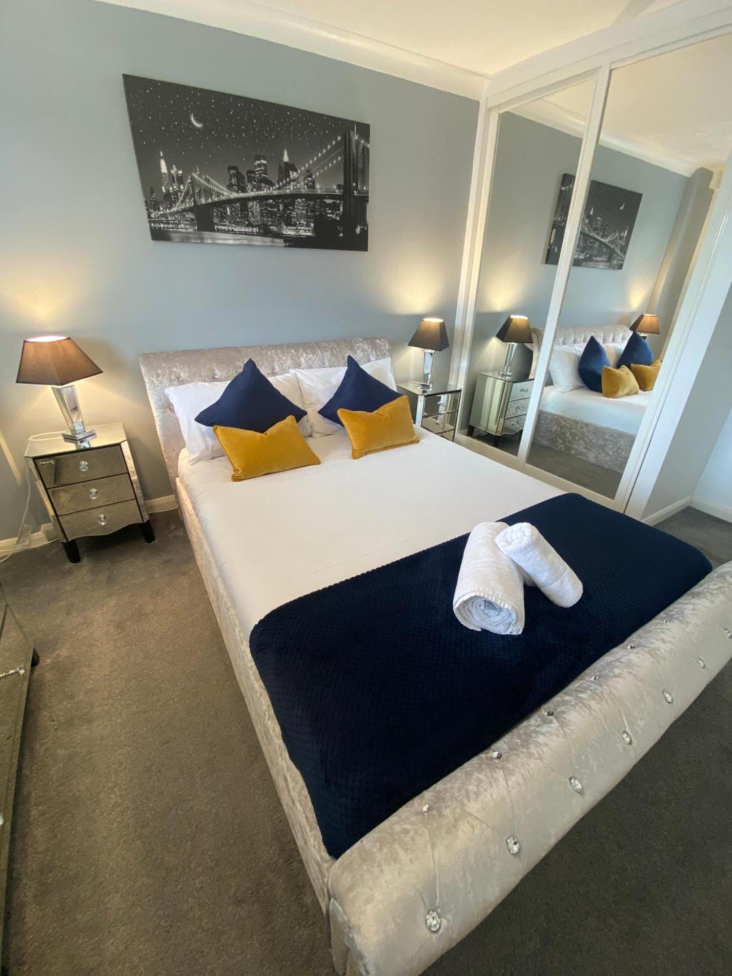 The Brook House - Spacious 3 Bed Home From Home In Burton Extérieur photo